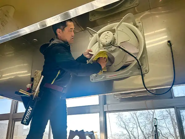 レンジフード、換気扇、ダクト洗浄