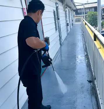 玄関周り、駐車場、アプローチ清掃